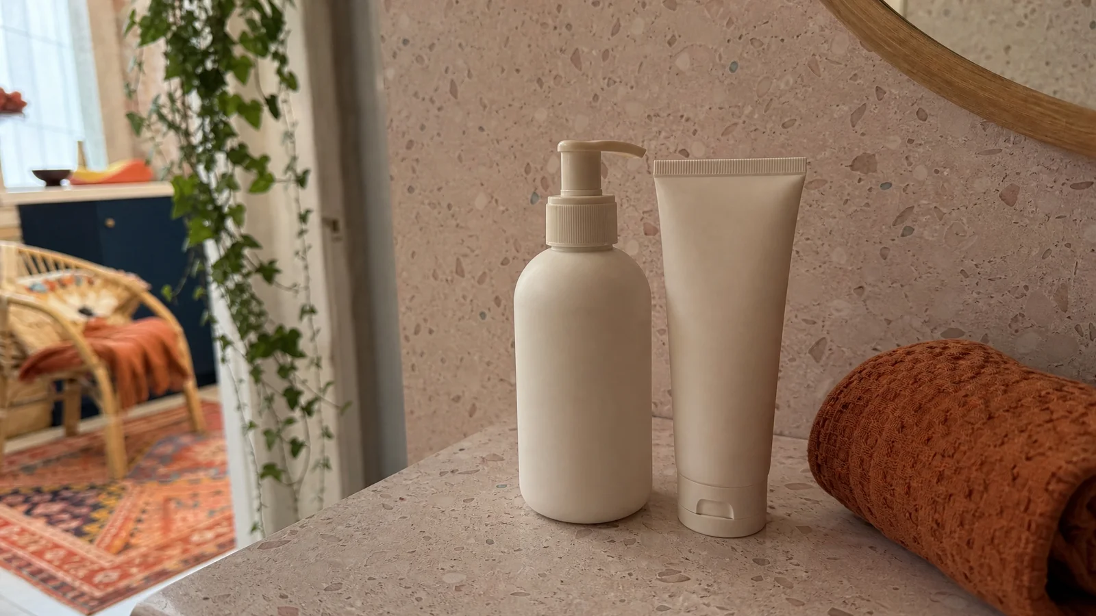 Lemon Eucalyptus Spray vs Lotion (and Wipes, Sticks, Aerosols)